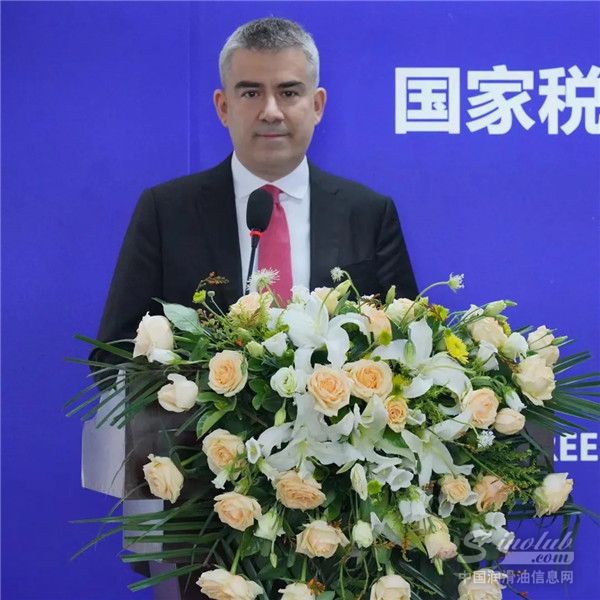 道達爾潤滑油（中國）有限公司董事總經理帝龍先生發言
