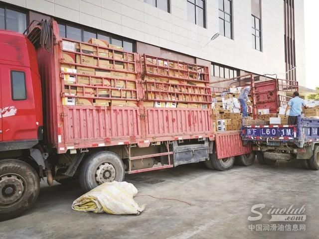 單桶僅售80元！微信破解多起超千萬級假機油