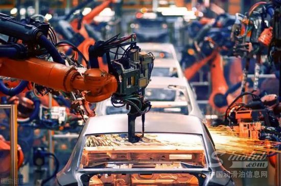 我國現存汽車制造相關企業33.3萬家，呈穩定
